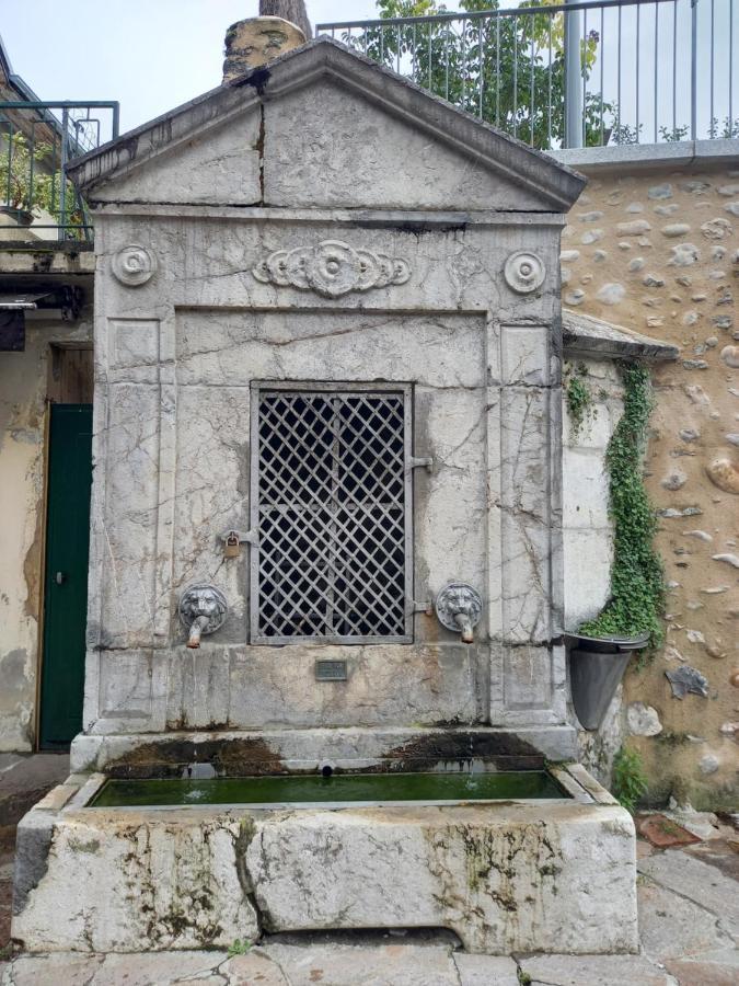1 Passage Du Chateau Rumilly  Zewnętrze zdjęcie